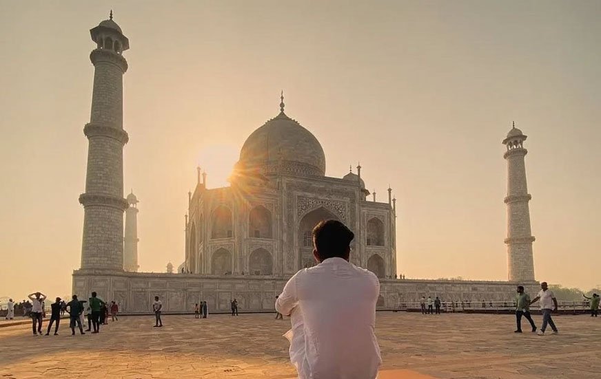 Taj Mahal Sunrise Tour